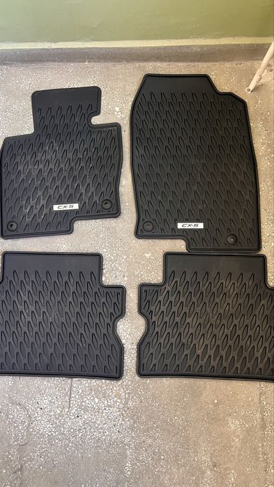 Оригинални гумени стелки за Мазда ЦХ5