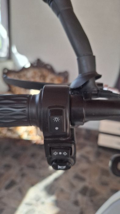 Vând URGENT Scuter Electric