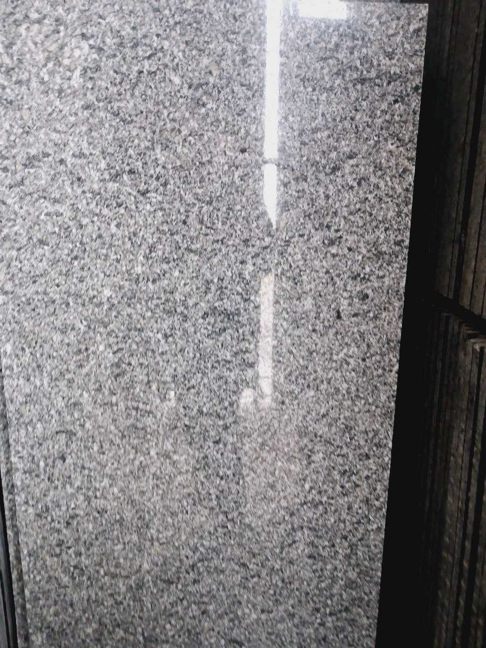 Ko'ksaroy granit tosh  sizga kerakli obyomda yetkazib beramiz