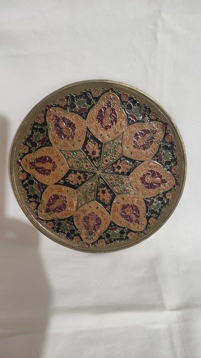 Красива стенна чиния цветна византийска мозайка от масивен месинг