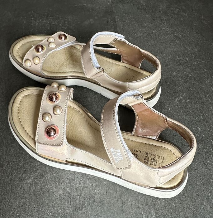 Primigi детски сандали.