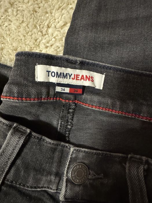 Blugi Tommy Hilfiger