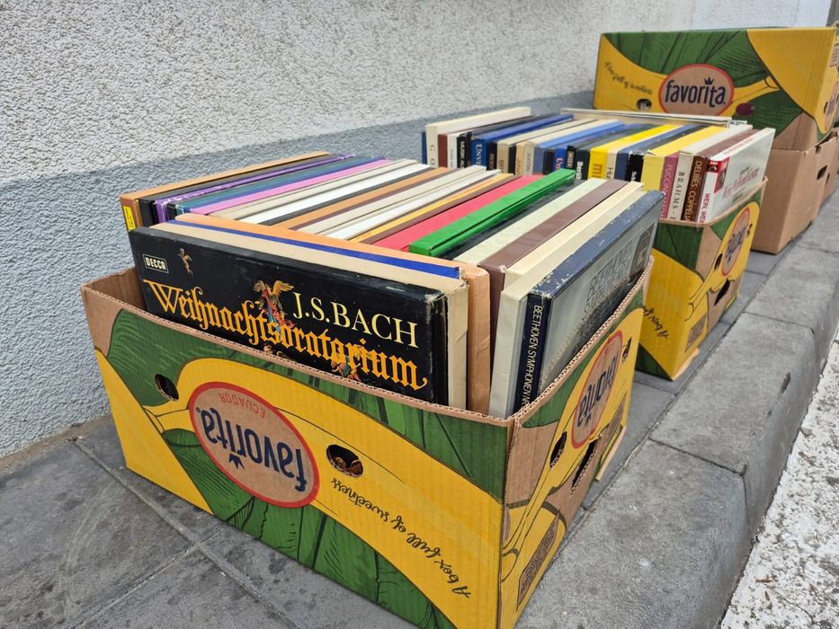 Vând colecție uriasa de 8000 mii Discuri Vinil cu muzica clasica mixt