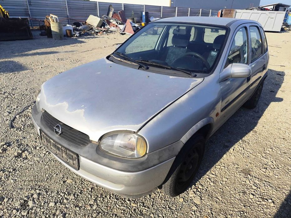 Opel Corsa В - 1.2 - 65к.с - 2000г. на части