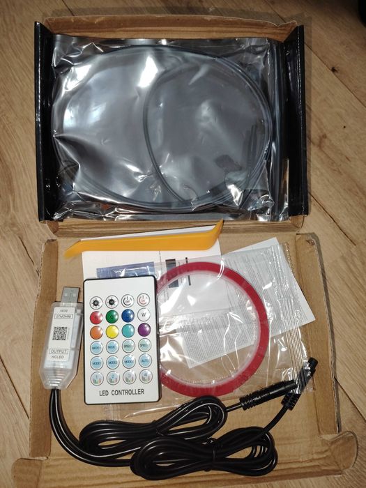 Авто система за Амбиентно Осветление LED