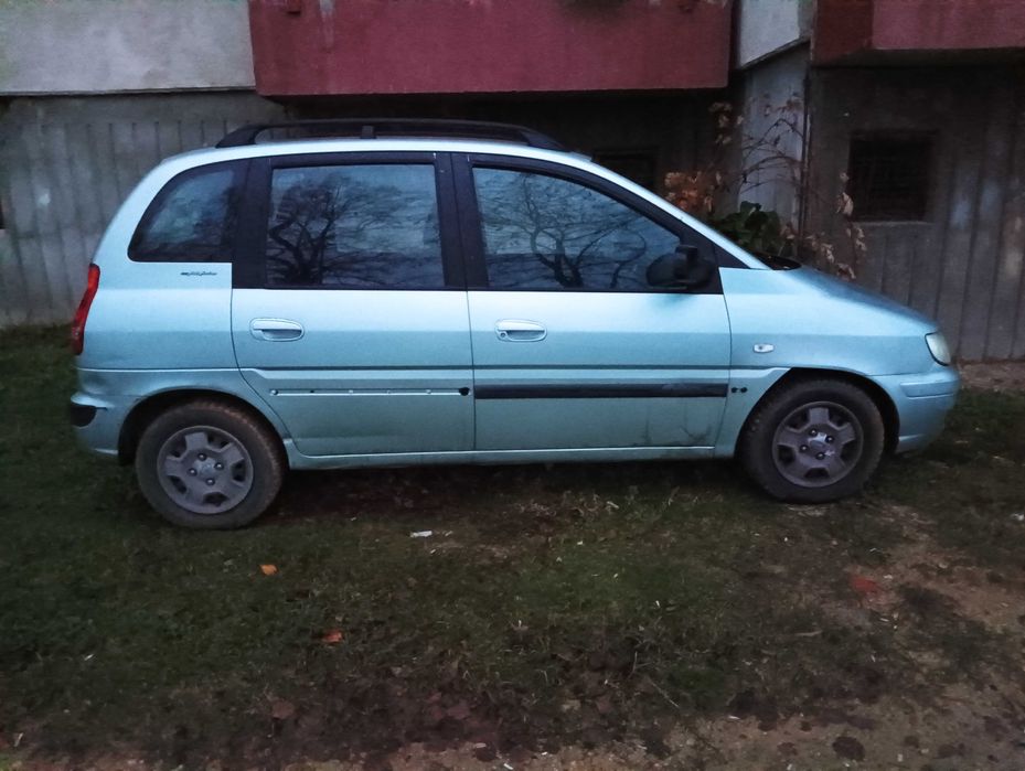 Продавам Хюндай Матрикс 1.5d