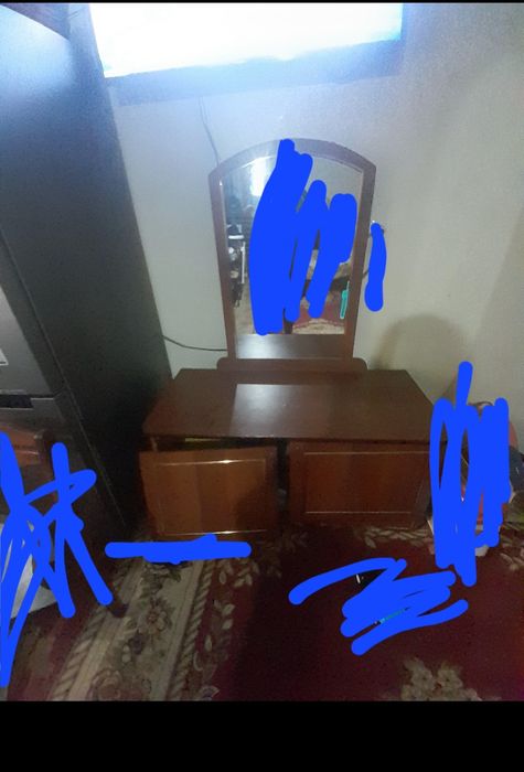 Tumbuchka holat yaxsh 1 ta eshigi bor