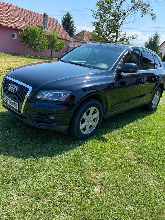 Vând Audi Q5 2012
