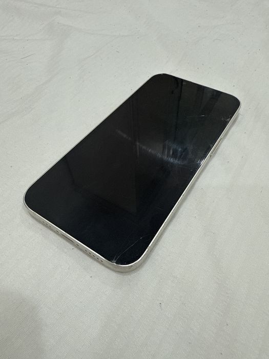 Айфон 13 срочно продам