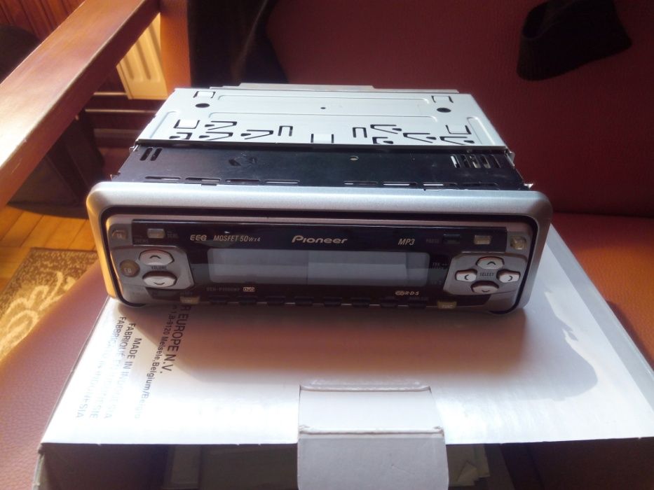 Vand radio-CD player Pioneer DEH-P3500 nou