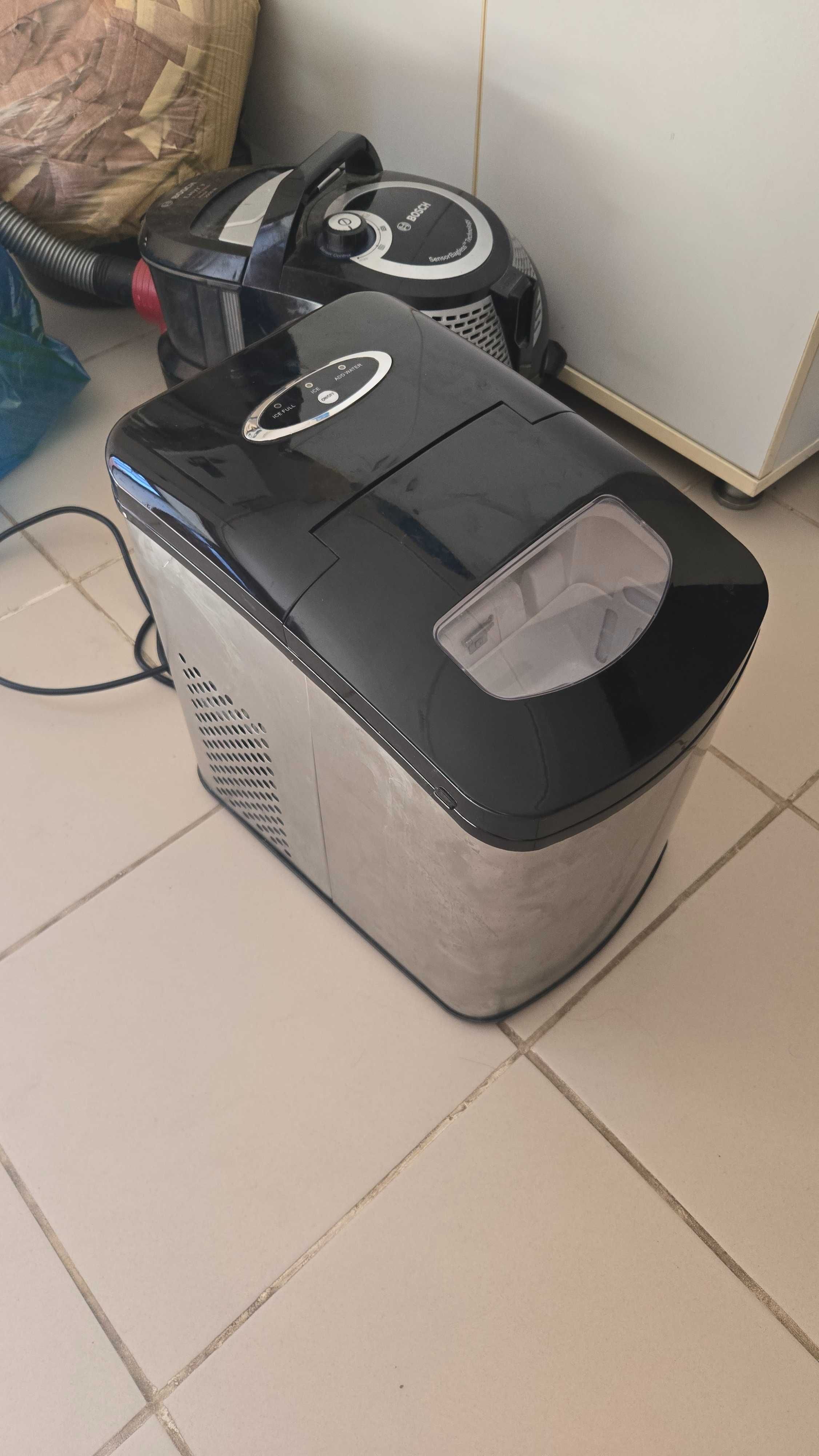 Продам ледогенератор