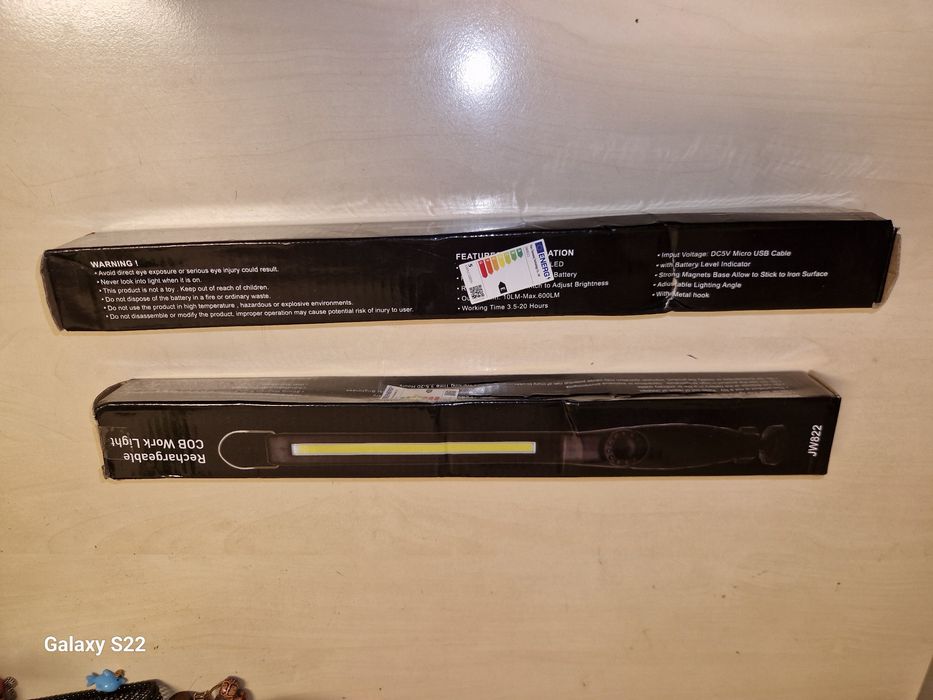 Lampa de lucru cu led, reîncărcabila, cu baza magnetică