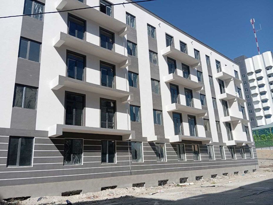 Продаётся новостройка 62 м.кв на 2-этаже в центре г.Бухары Университет
