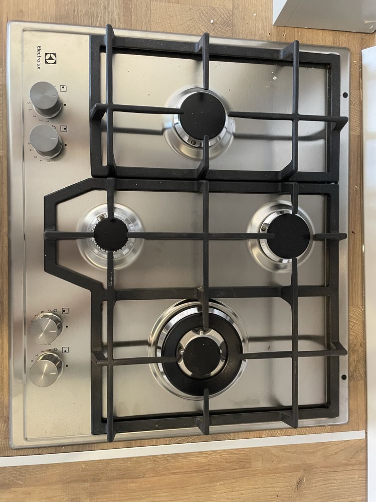 Plita pe gaz Electrolux + hota Vortex