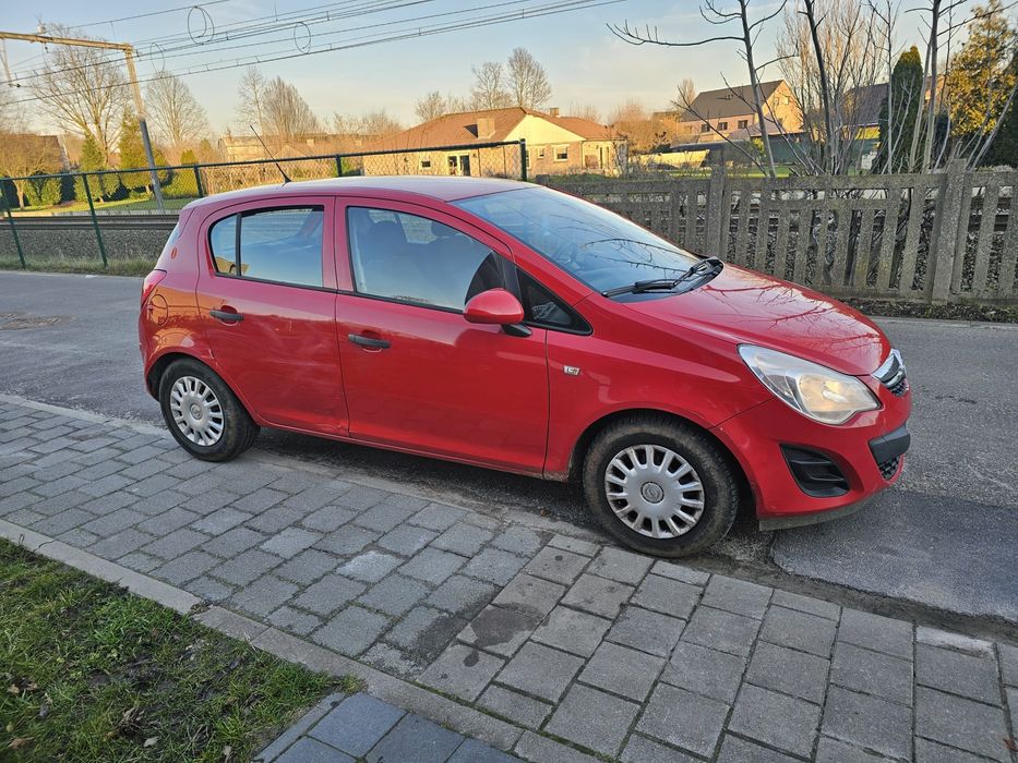 Vând Opel Corsa 2013
