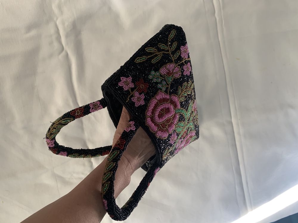 Poseta vintage, unicat, brodata cu margele