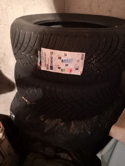 Hankook 205 55 r16 iarnă
