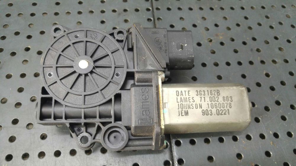 Motoras macara stanga spate bmw seria 1 e87 3g3162b 71002603 1060078 9030221