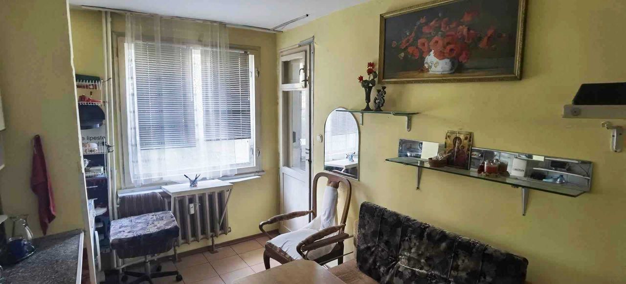 Дава се под наем Тристаен апартамент в Плевен, 9-ти квартал - 65 кв.м за 306 € - Снимка #5