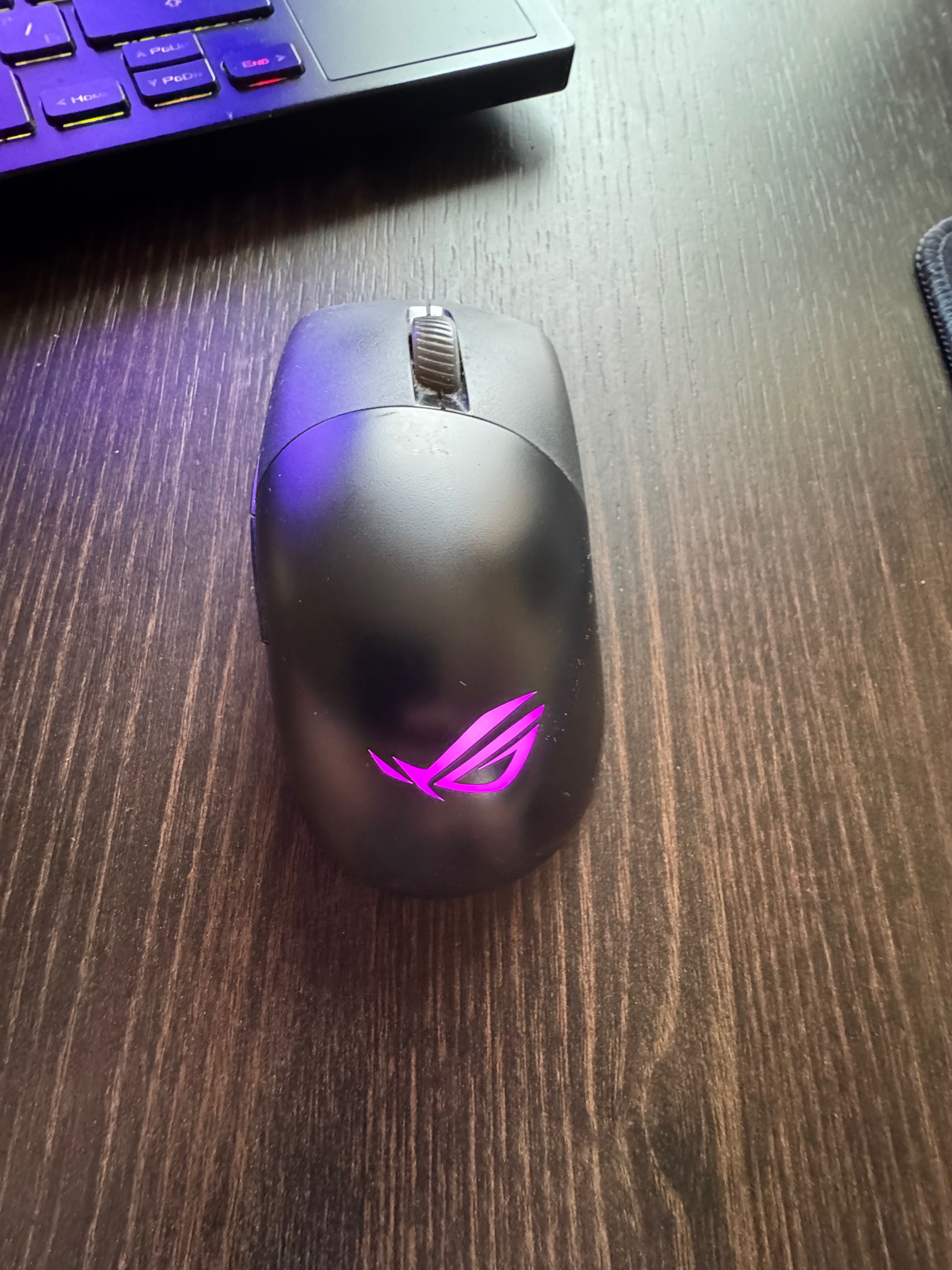 Геймърски лаптоп ASUS rog zephyrus duo 16'' . Гаранция