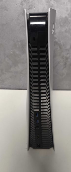 playstation 5 ps5 1tb disk edition cu o maneta