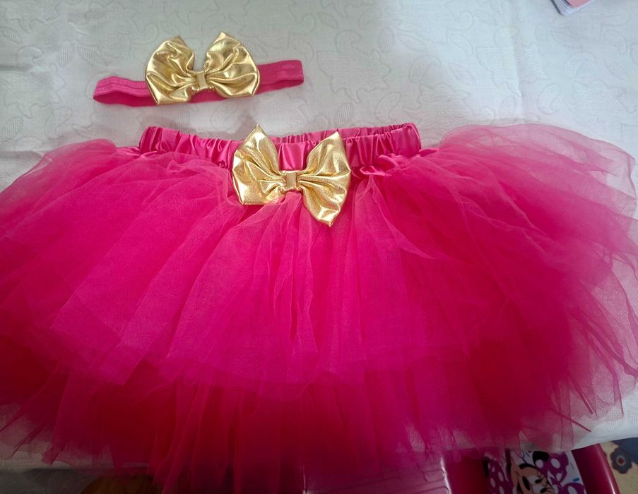 Set fusta din tulle roz si bentita