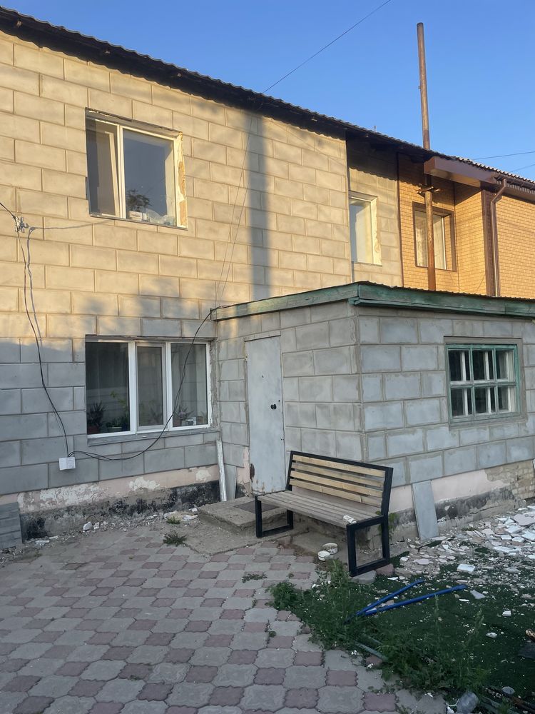 Продается 2х этажный дом
