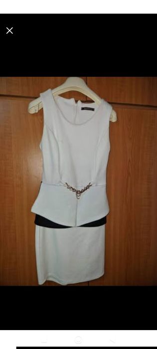 Vând rochii Xs și S