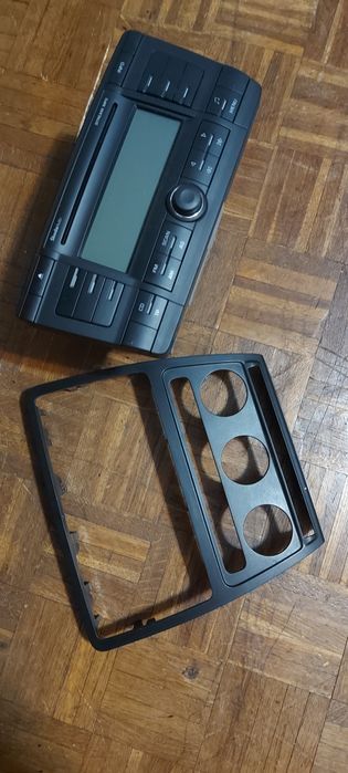 Radio CD player skoda octavia + rama