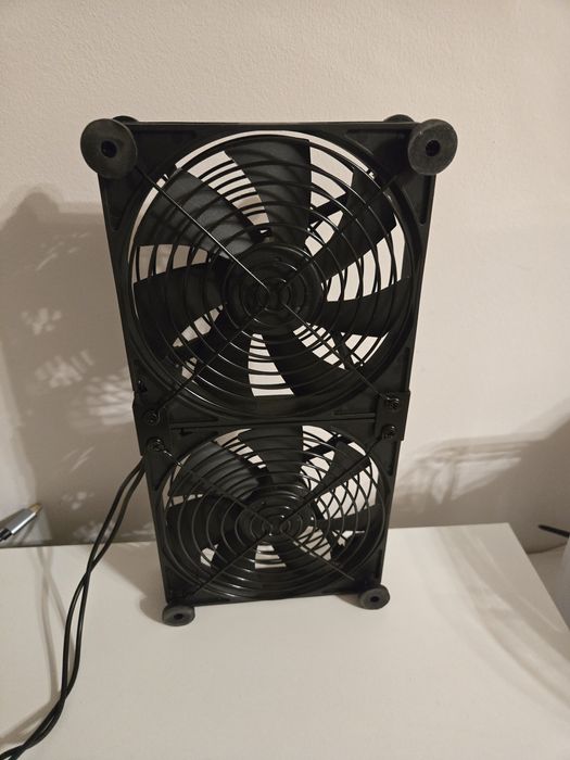 Ventilator cooler USB ELUTENG 140 mm, 5V, 3 viteze, pentru PS, laptop