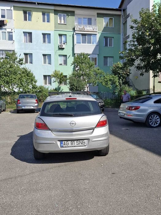 Vând Opel astra h