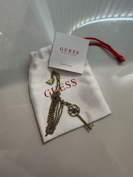 Guess gold ново герданче ключ, подходящ за подарък