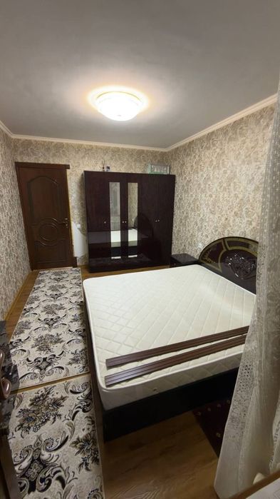 Universitet tomonda 2 xonali uy sotiladi