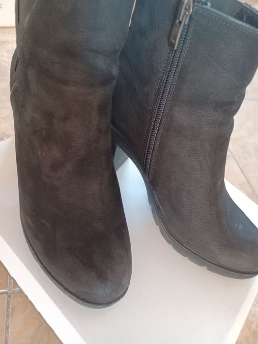 Дамски боти с ток,естествена кожа