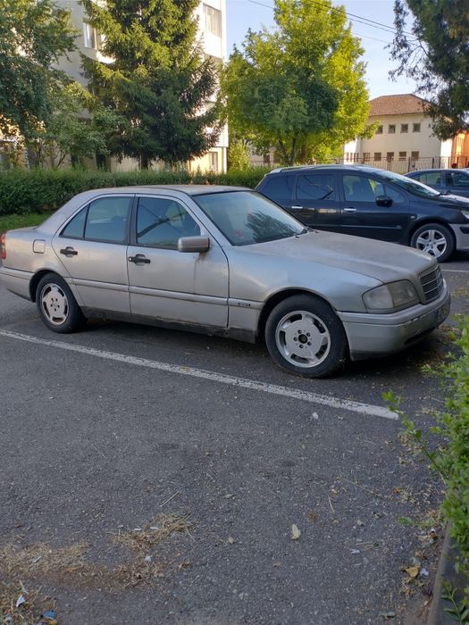 Vind Mercedes C180/94 benzina și GPL