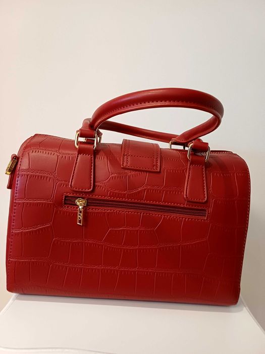 Стилна бизнес дамска чанта Nobo