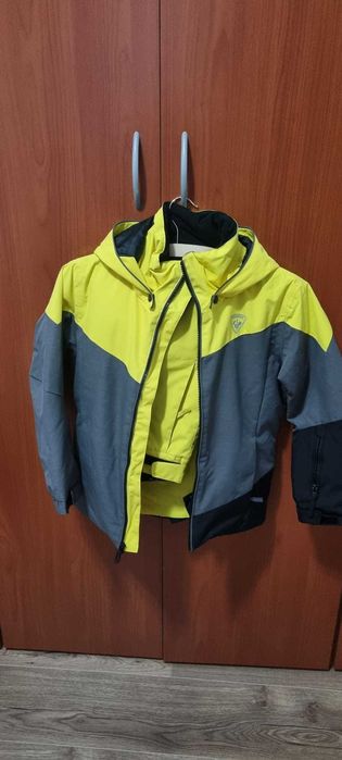 Vand costum ski unisex in stare perfecta