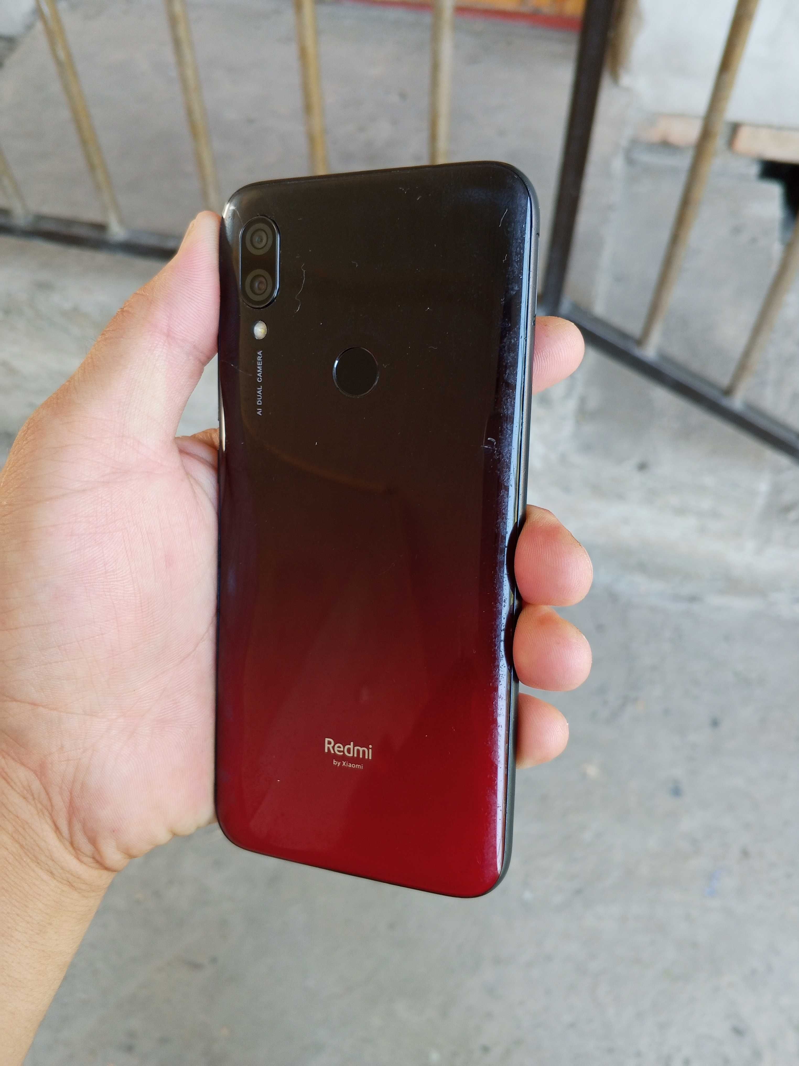 Redmi 7. 500ming