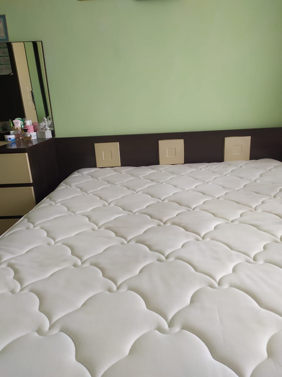 Продам двухспальную кровать