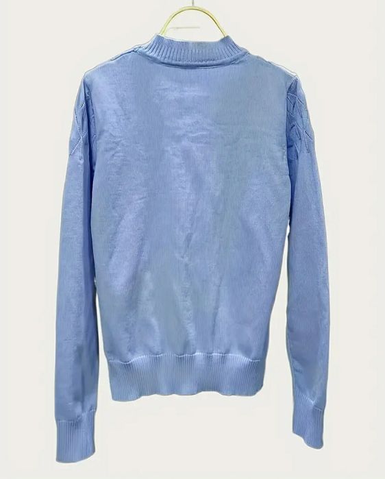 Женский лёгкий свитер