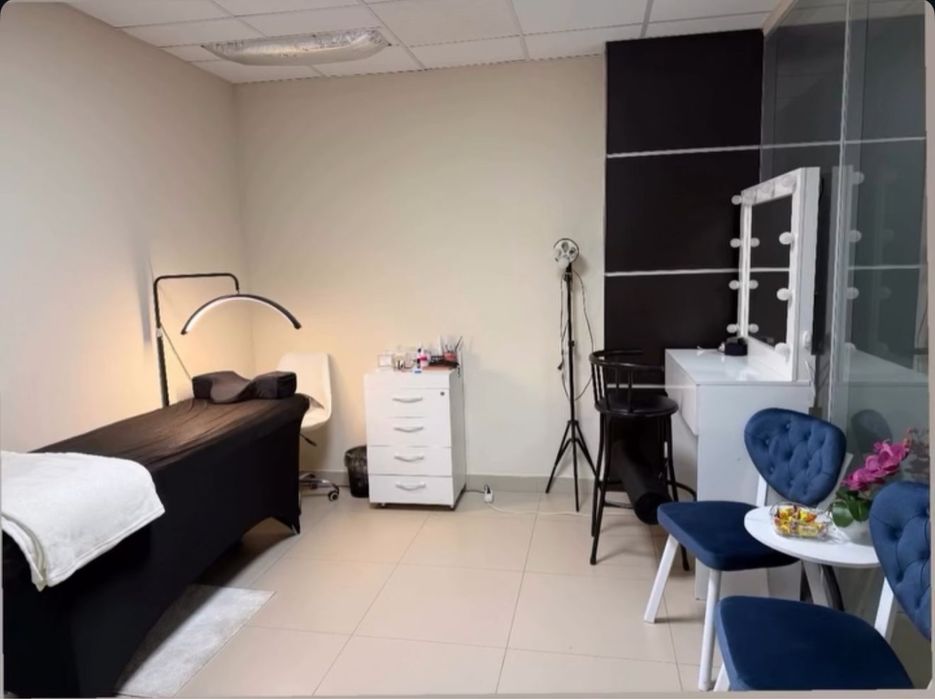 Сдам кушетку для лэшмейкера 40.000