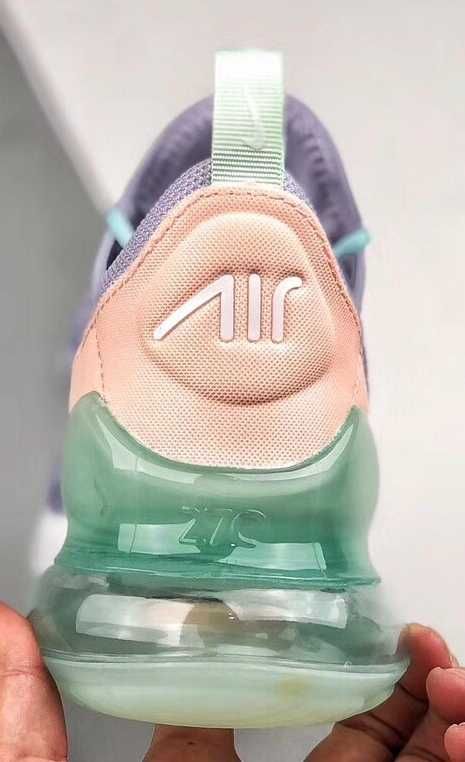 Оригинални маратонки Nike Air Max 270 налични 38  номер