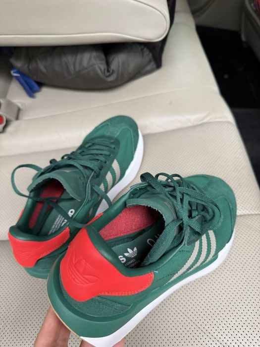 Маратонки Adidas