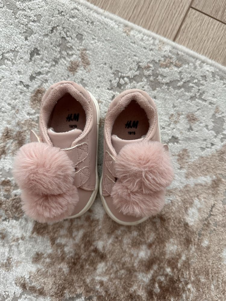 Обувки за бебе