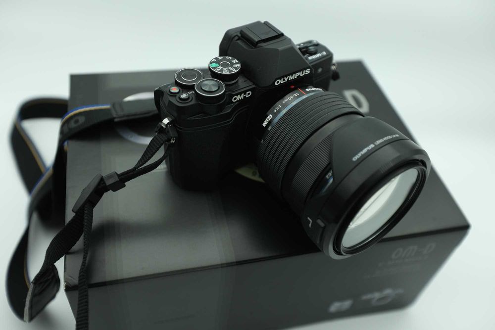 Olympus OM-D E-M10 Mark III с Olympus M.Zuiko ED 12-40mm f/2.8 PRO