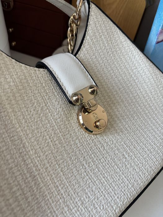 Продам стильную женскую сумку