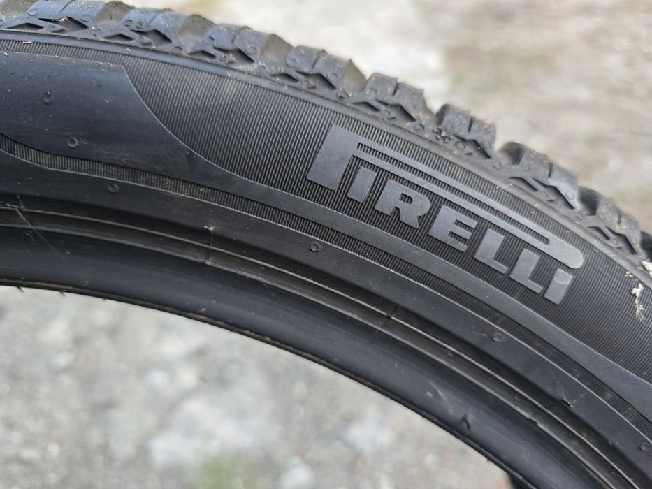 Anvelope 225 40 19 iarnă Pirelli