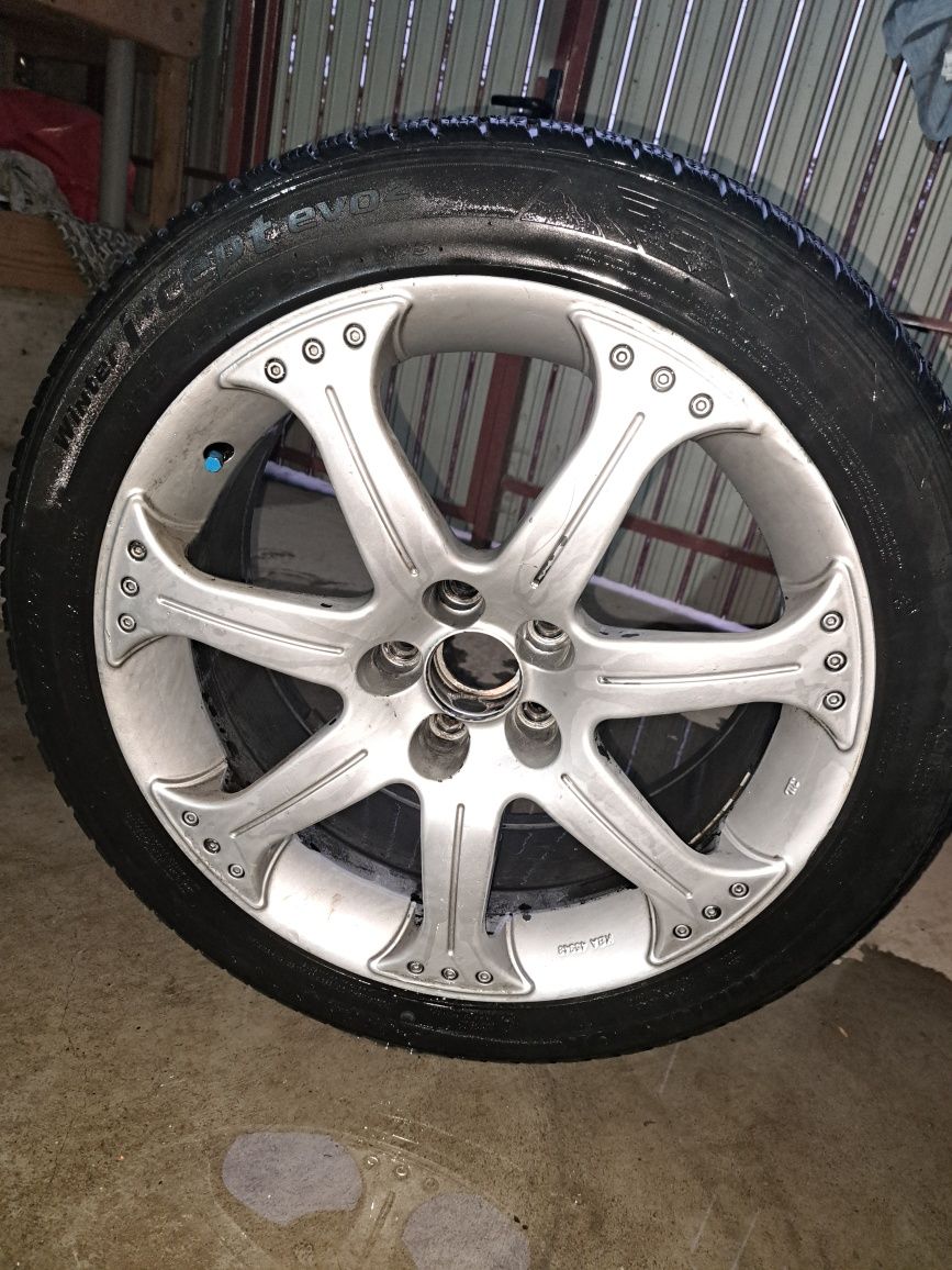 Vand jante 235/45 R18 stare buna