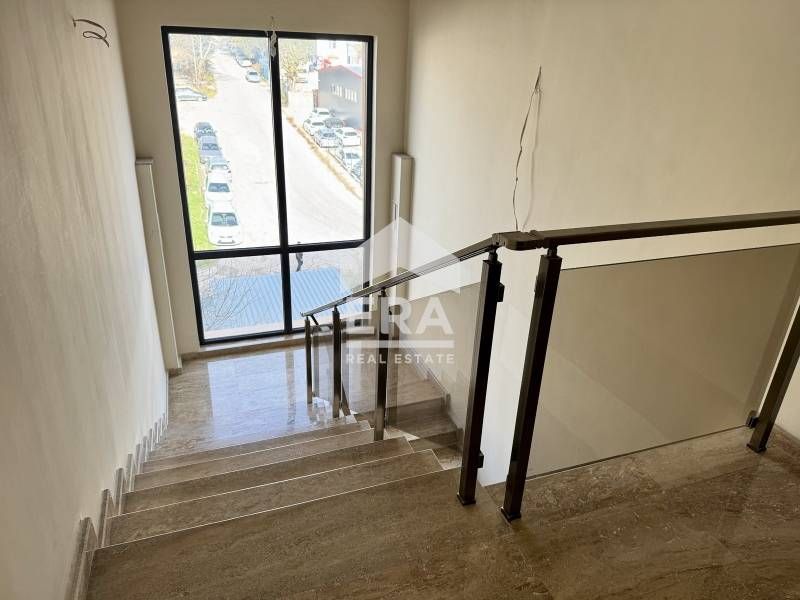 Продава се Офис в Варна, Възраждане 1 - 292 кв.м за 973 €/кв.м - Снимка #6