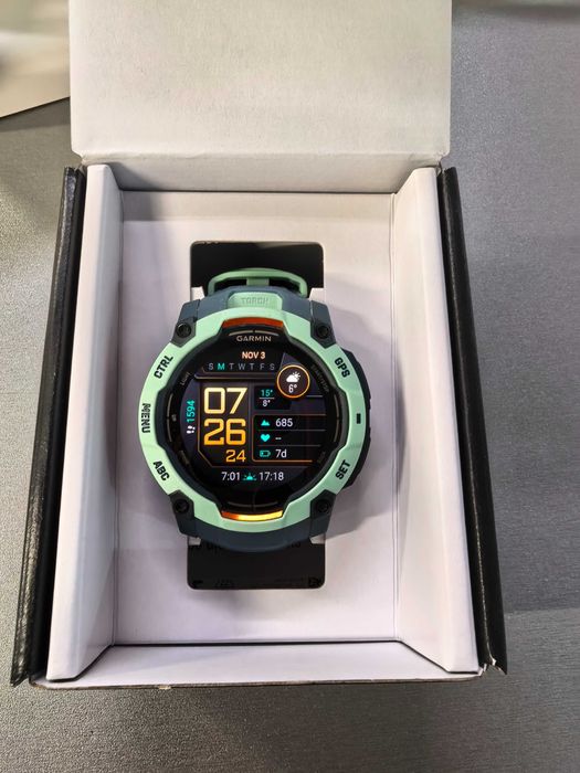 Часовник Garmin Instinct 3 Amoled 50mm
